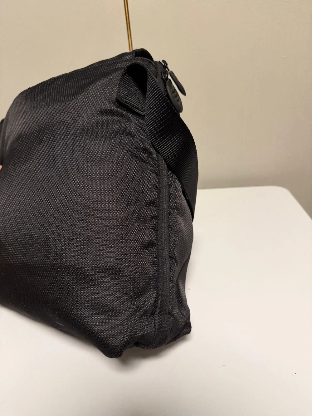 TUMI Collister Square Messenger Bag 0503C Carbon Black Crossbody Organizer